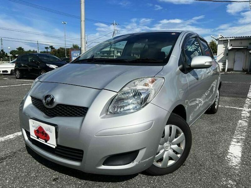 TOYOTA　VITZ