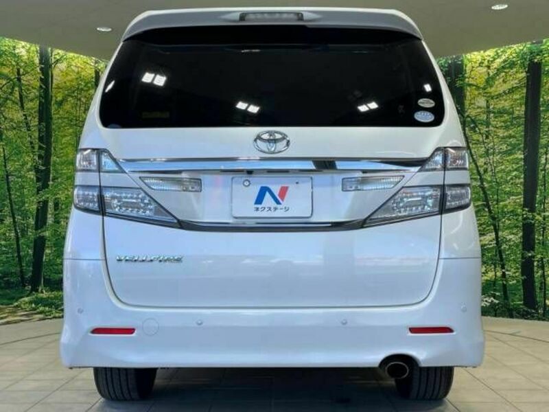 VELLFIRE-15