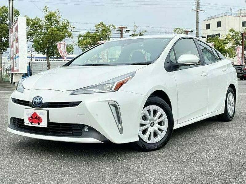 TOYOTA　PRIUS