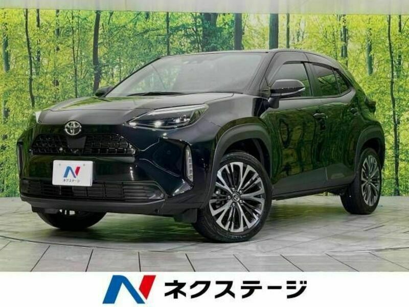 TOYOTA　YARIS CROSS