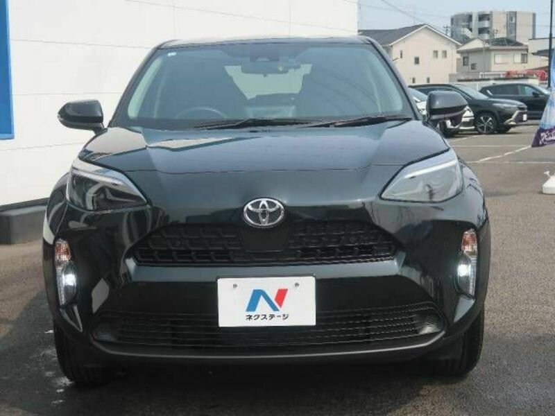 YARIS CROSS-14