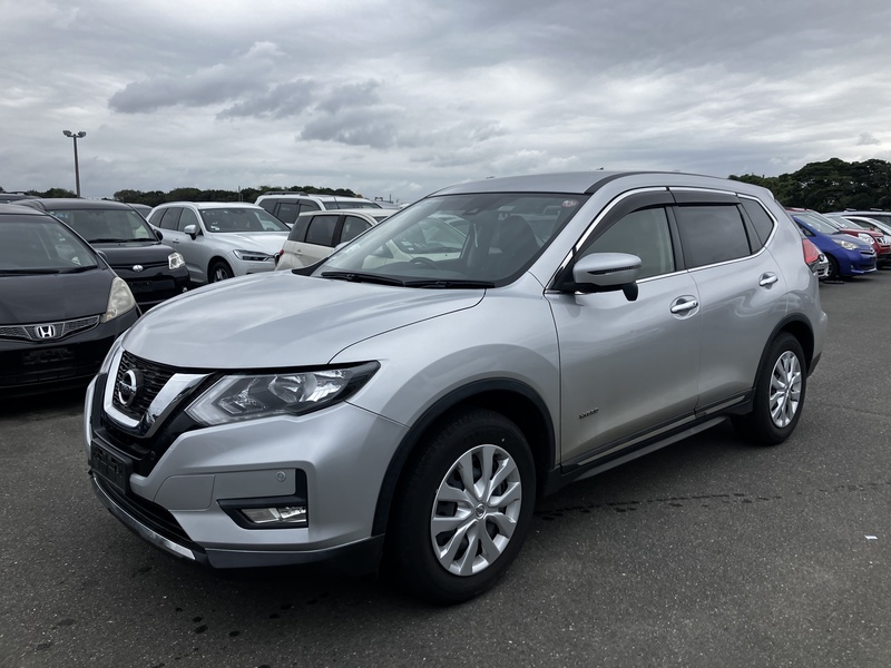 NISSAN　X-TRAIL