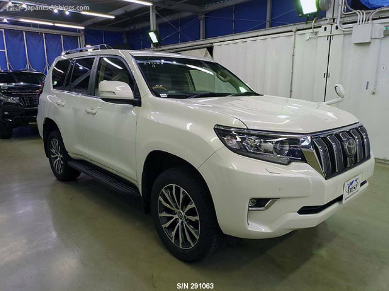 LAND CRUISER PRADO-1