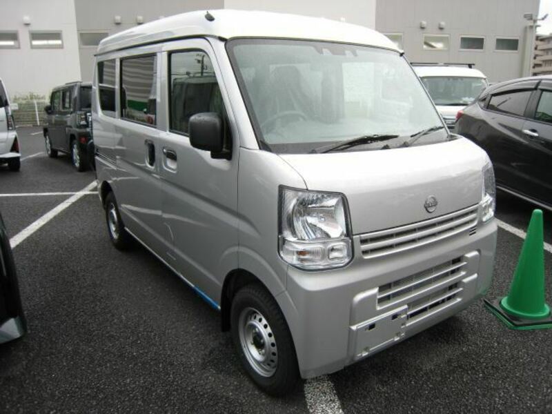 NISSAN　CLIPPER VAN