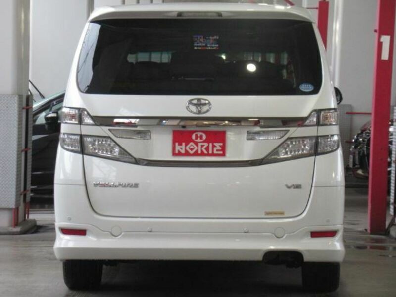 VELLFIRE-1