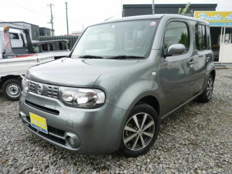 NISSAN　CUBE