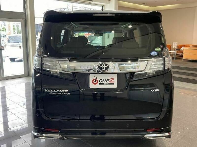 VELLFIRE-11