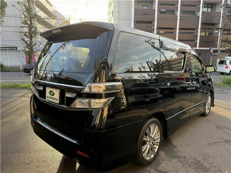 VELLFIRE-10