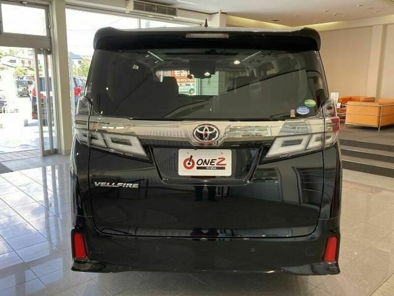 VELLFIRE-13