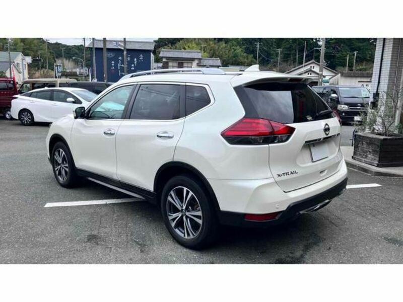 X-TRAIL-17