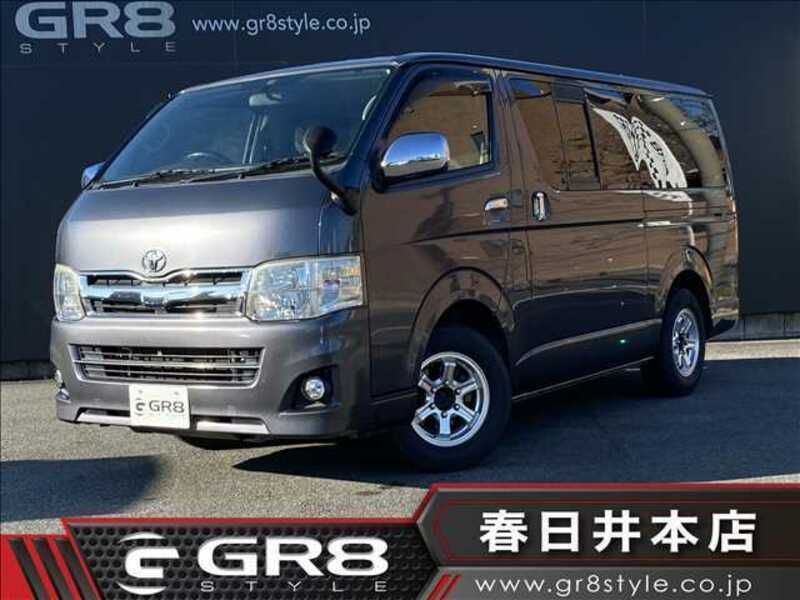 TOYOTA　HIACE VAN