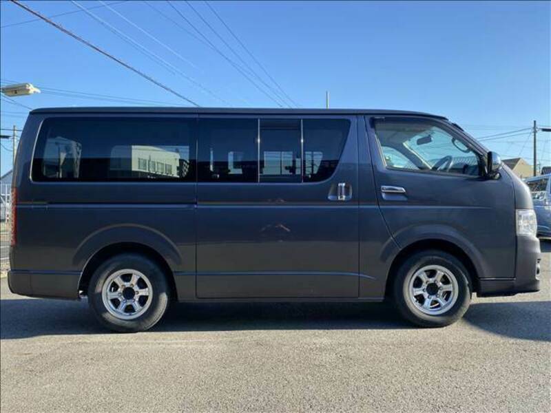 HIACE VAN-12