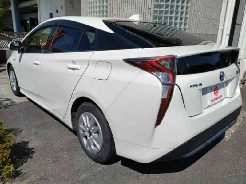 PRIUS-3