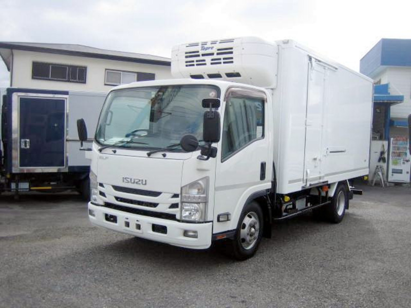 ISUZU　ELF