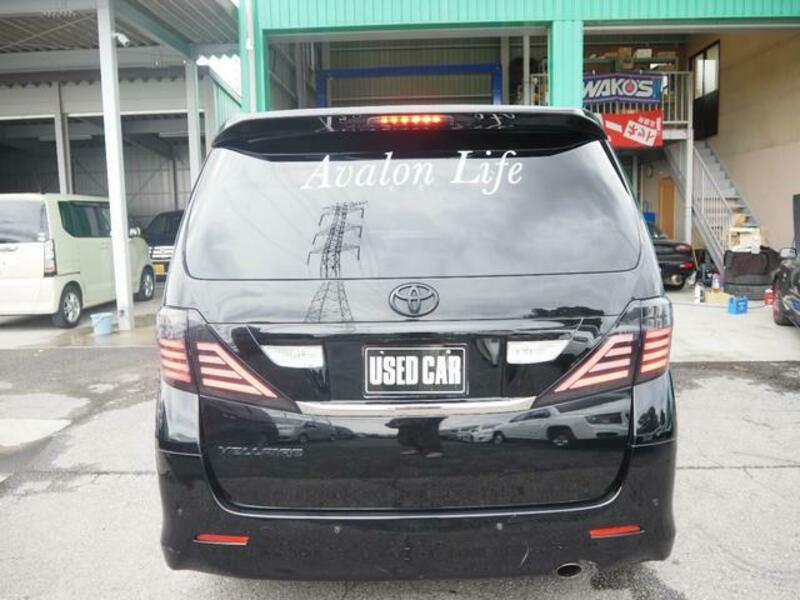 VELLFIRE-6