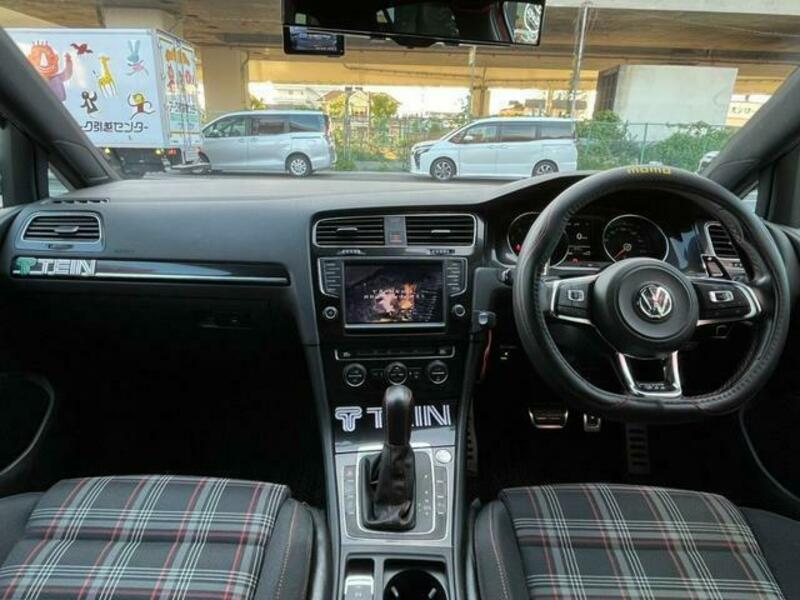 GOLF GTI-9