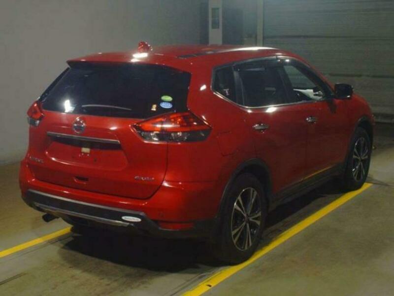 X-TRAIL-1