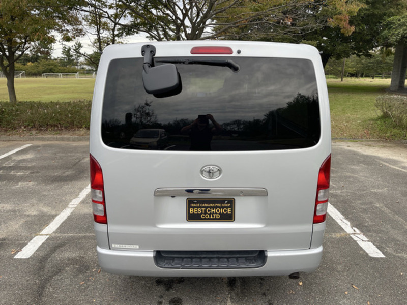 HIACE VAN-13