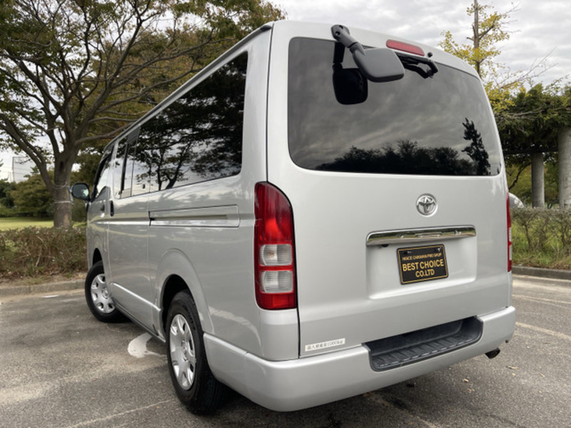 HIACE VAN-1