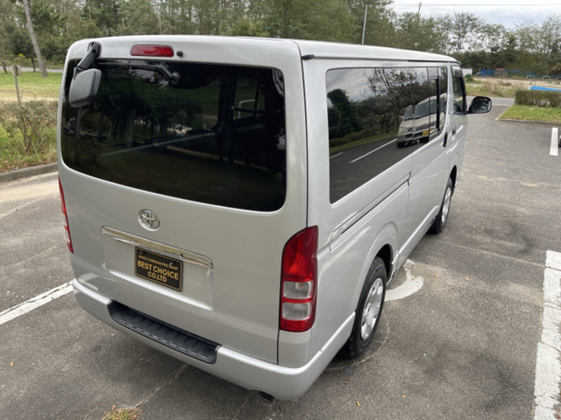 HIACE VAN-17