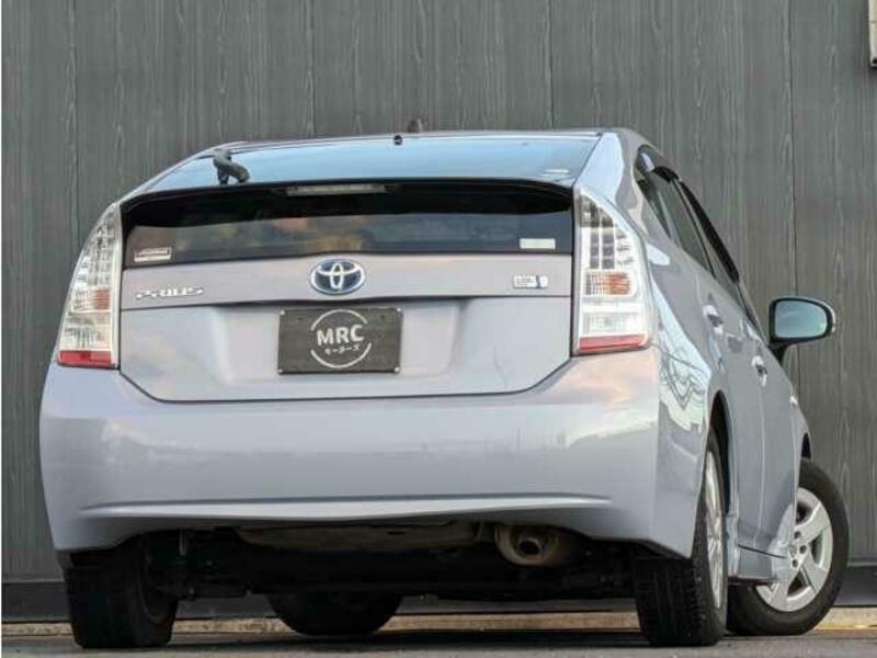 PRIUS-1