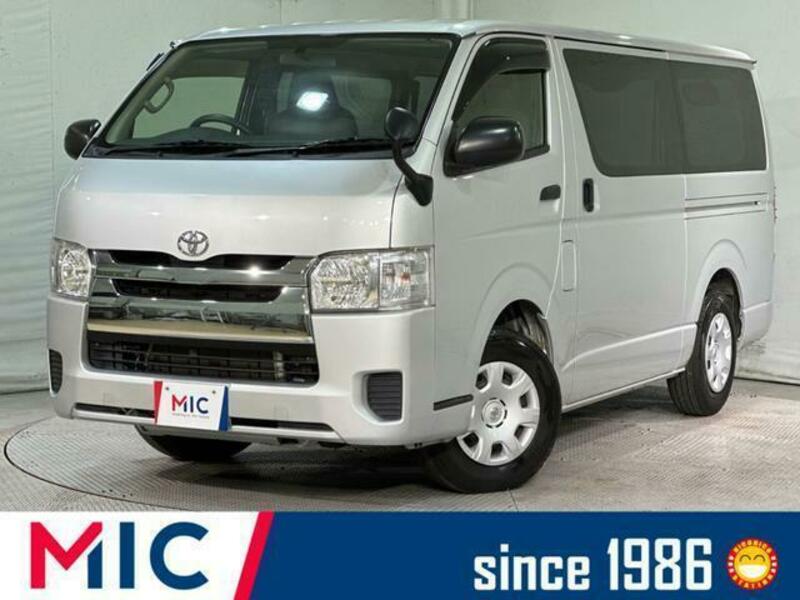 TOYOTA　HIACE VAN