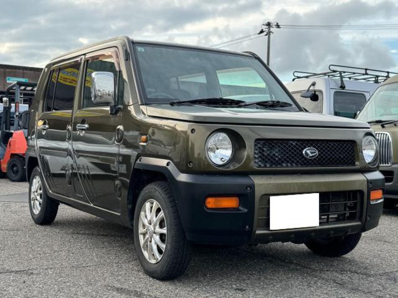 DAIHATSU NAKED
