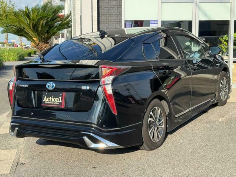 PRIUS-16