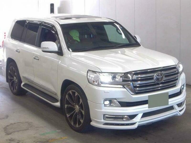 LAND CRUISER-4