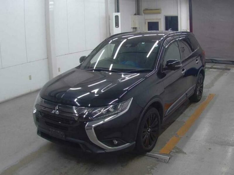 MITSUBISHI　OUTLANDER