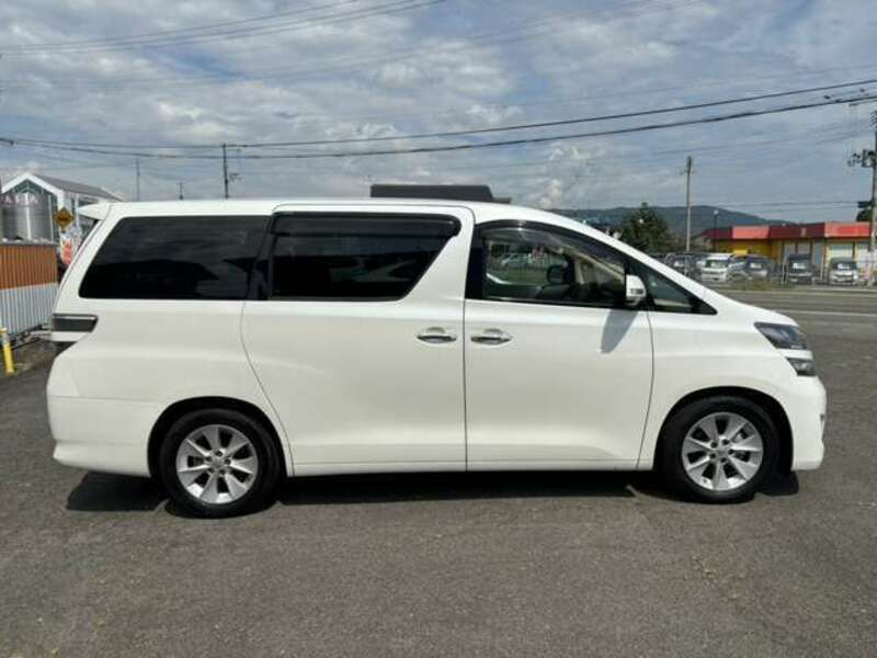 VELLFIRE-5