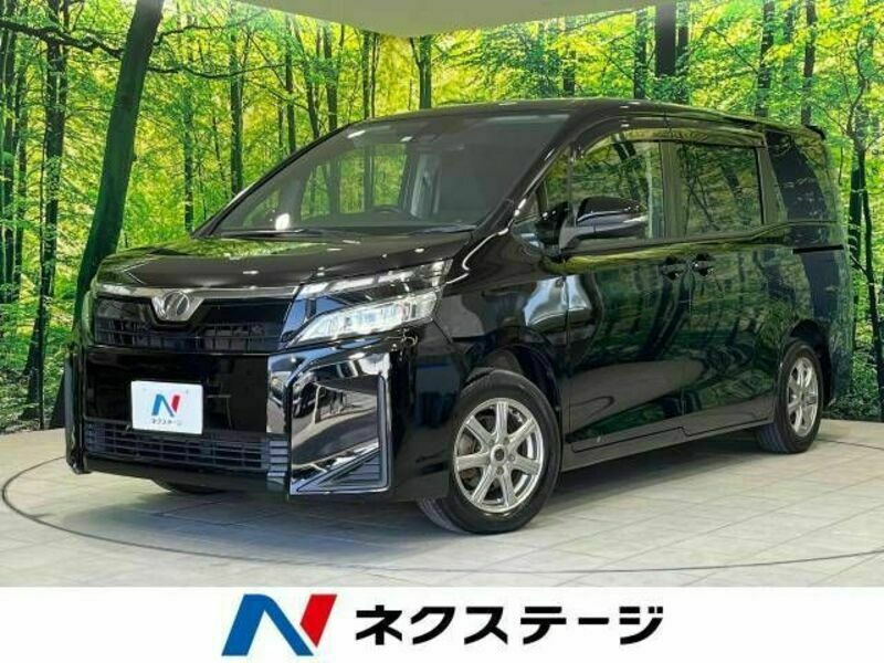 TOYOTA　VOXY