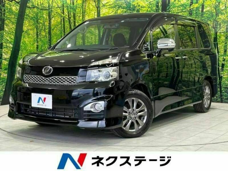 TOYOTA　VOXY