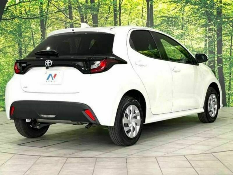 YARIS-17