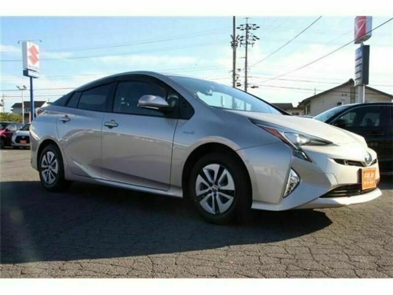 PRIUS-18