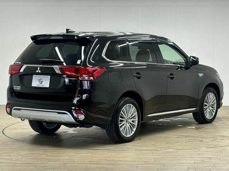 OUTLANDER PHEV-15