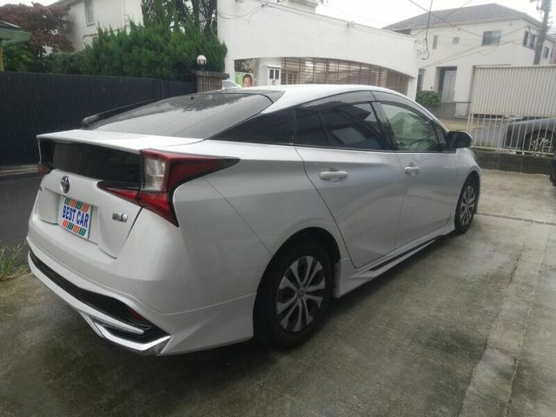 PRIUS-3