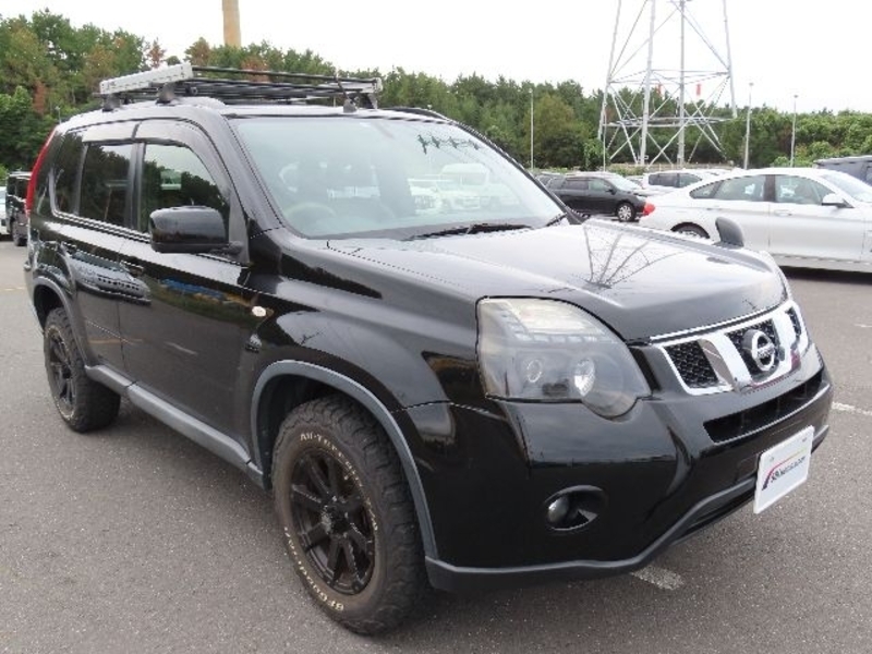 NISSAN X-TRAIL