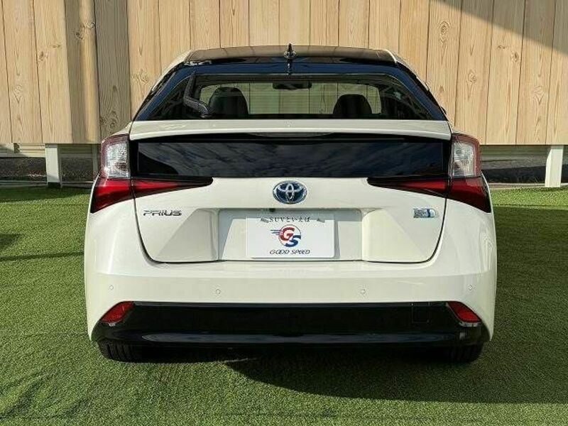 PRIUS-18