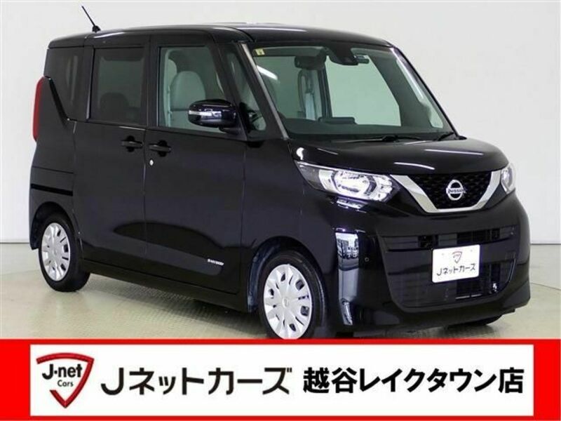 NISSAN　ROOX