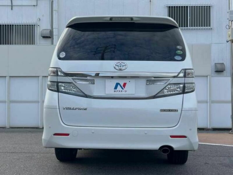 VELLFIRE-16