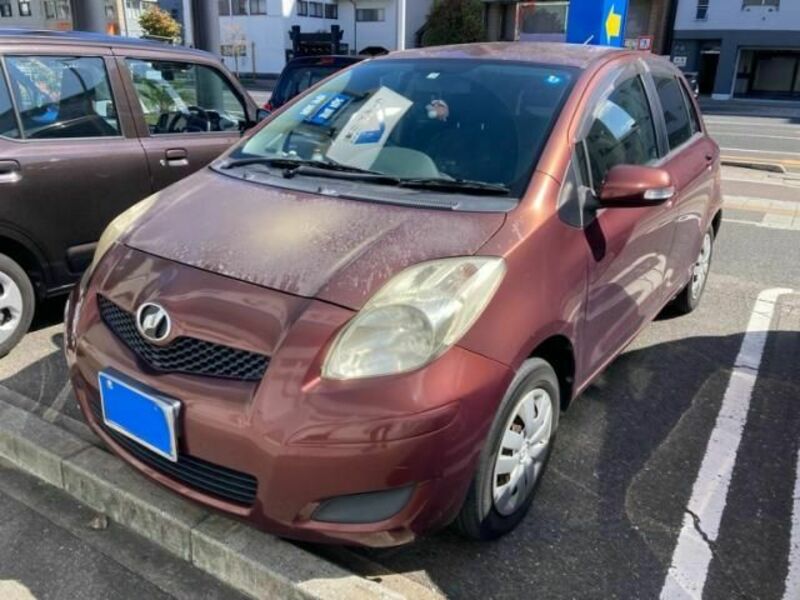 TOYOTA　VITZ