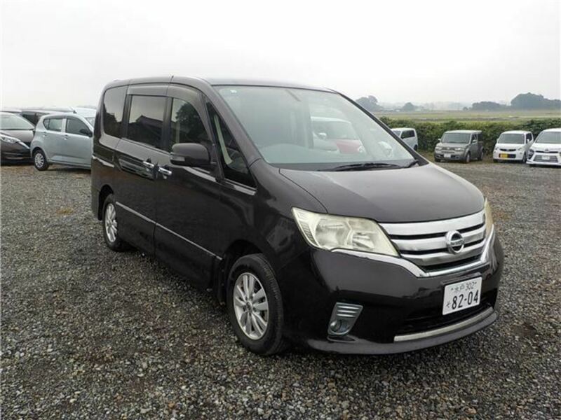 NISSAN　SERENA