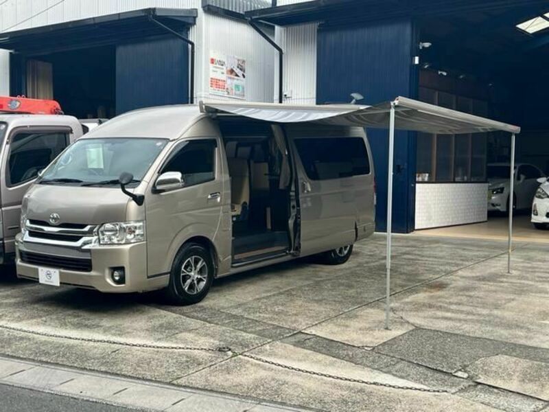 HIACE VAN-1