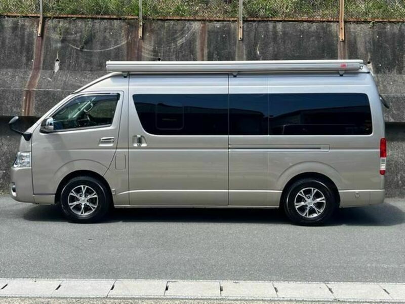 HIACE VAN-8