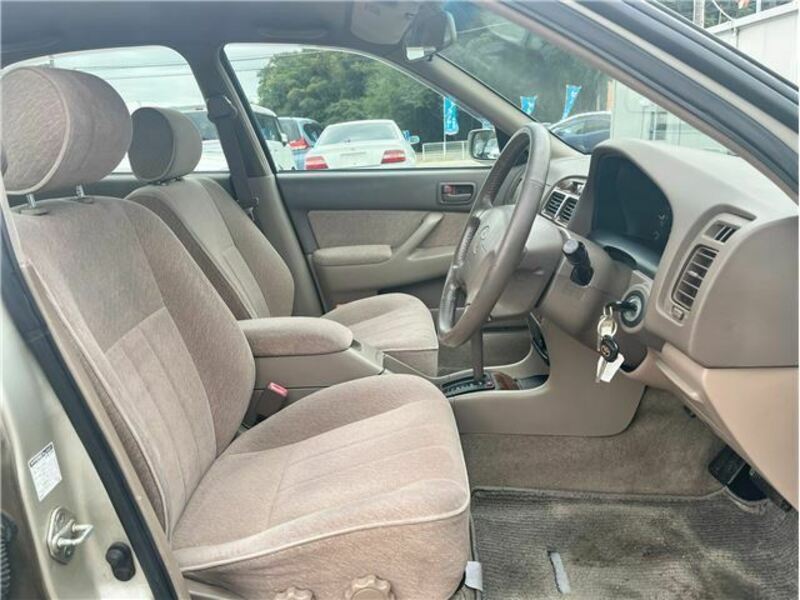 CAMRY-8