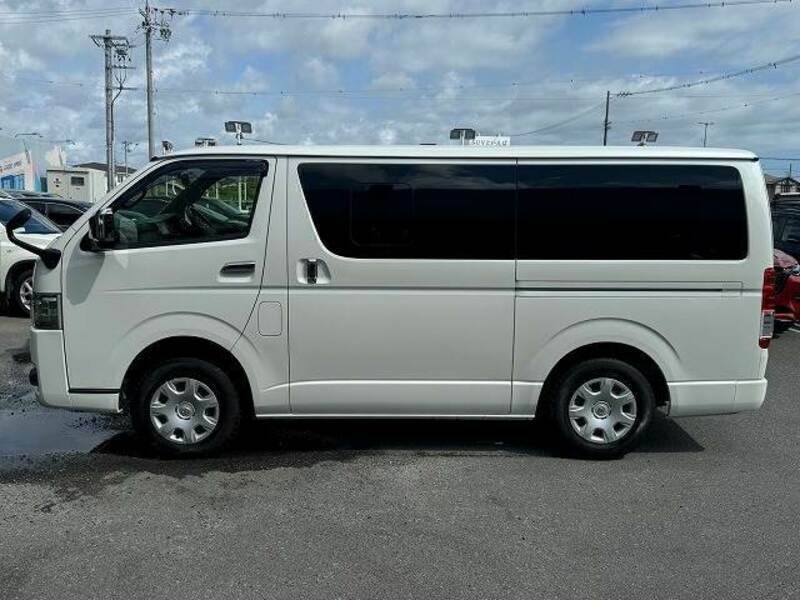 HIACE VAN-13