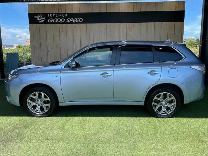 OUTLANDER PHEV-15