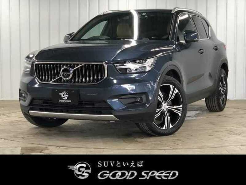 VOLVO　XC40