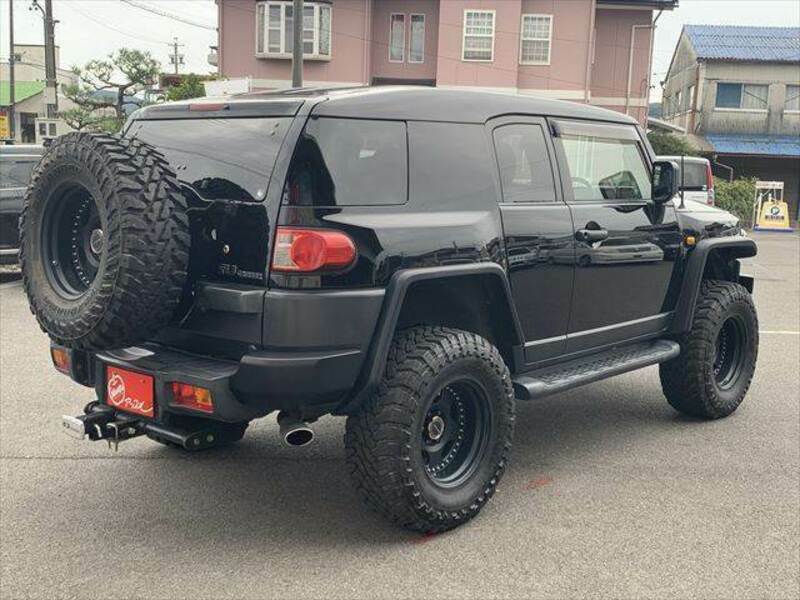 FJ CRUISER-17